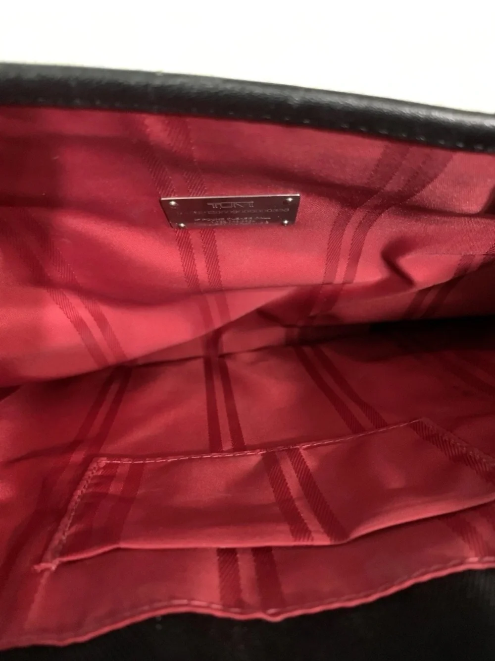 Tumi Black Shoulder Tote Bag Handles Red Lining ID Folk Laptop Zip